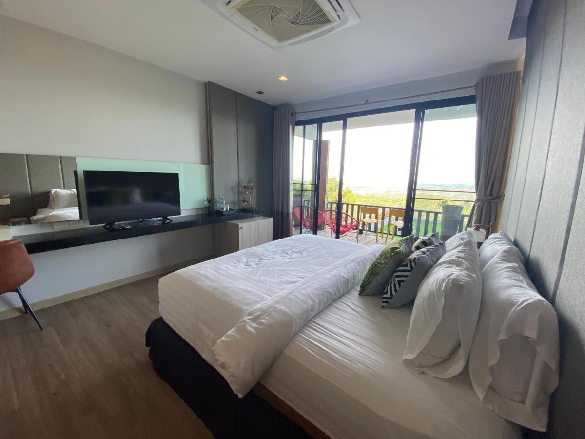 Phuket View Coffee And Resort Чалонг Экстерьер фото